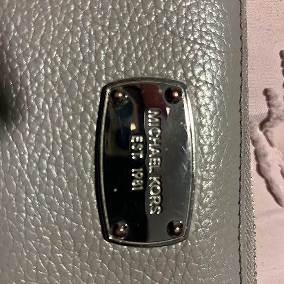 Michael Kors Wallet - Picture 5 of 5